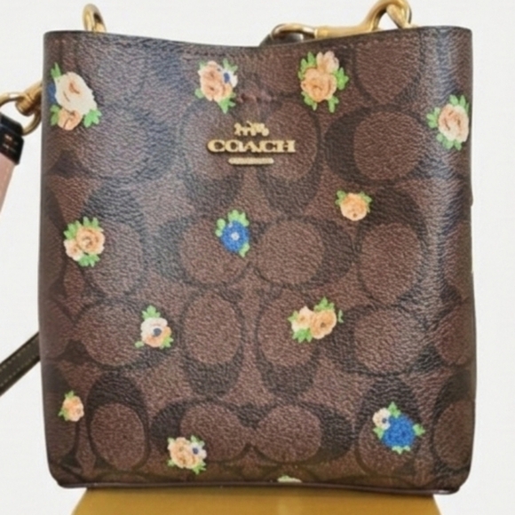 Coach Handbags - Coach NWOT Mini Town Bucket Bag Signature Canvas Vintage Mini Rose Print
